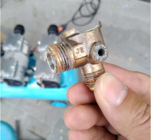 网络采购空压机需谨慎！质量参差不齐，假冒伪劣产品混入其中