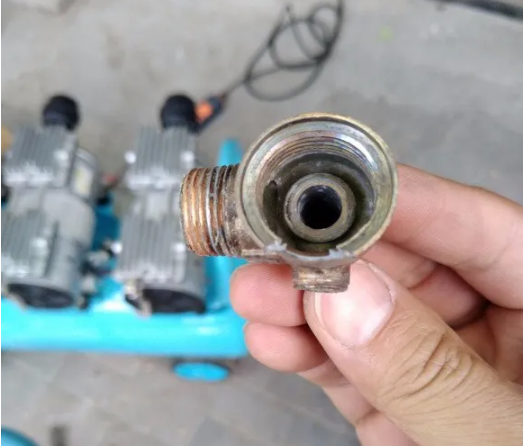 网络采购空压机需谨慎！质量参差不齐，假冒伪劣产品混入其中