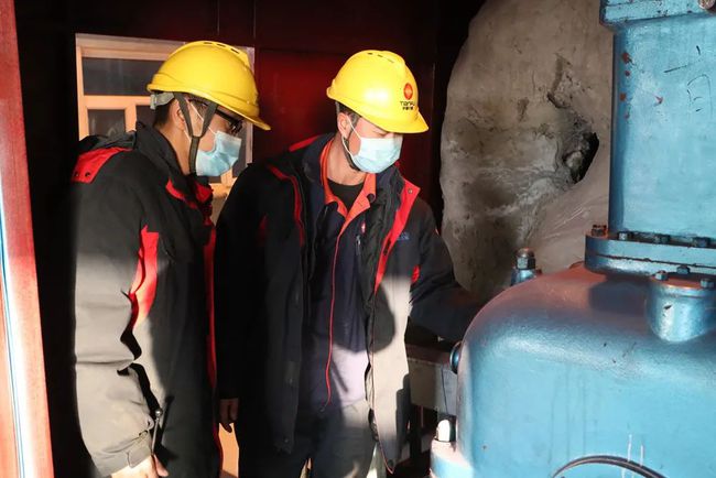 哈密首个燃气nianxiangyuan
尾气余热发电机组并网发电 每年大约减少碳排放7万多吨
