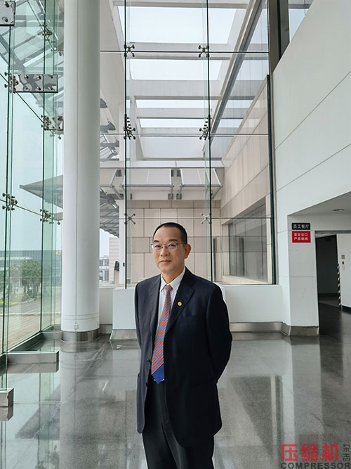 韩萤焕：企业如何“一心”求发展——访厦门东亚机械工业股份有限公司董事长 韩萤焕