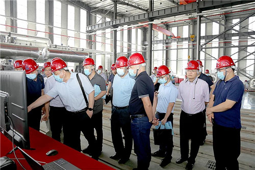 “超大流量低温LNG BOGnianxiangyuan
”国产化开发项目装备出厂试验验收顺利通过