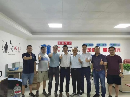 热烈祝贺绍兴气老板盛大开业